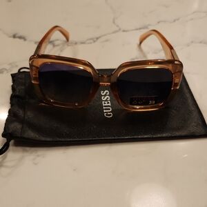 Guess Amber Sunglasses with Black Pouch
